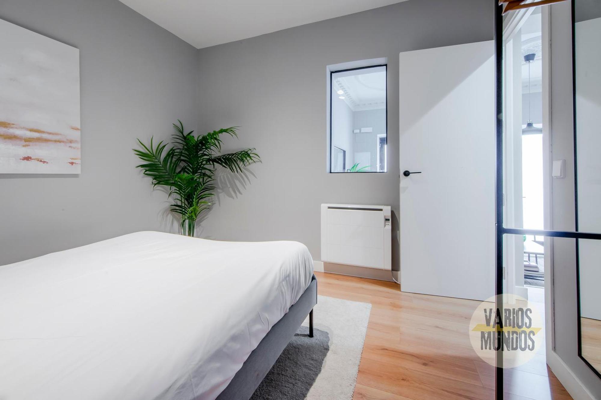 Modern Apt & Cool Interior Design A 20 Metros Del Retiro E1 Madrid Buitenkant foto